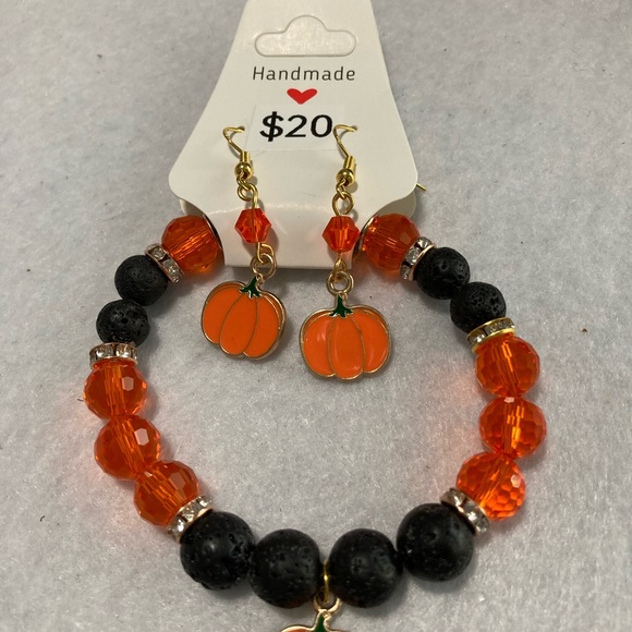 Handmade bracelets. - Picture 8 of 11